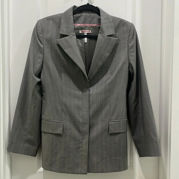 Rodier Gray Pinstripe Tapered Tailored Blazer Sz 44 - Picture 1 of 6